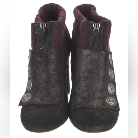 Chanel Interlocking CC Booties - Picture 2 of 5